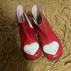 Gucci Red and Cream Heart Booties for Toddlers Euro 25